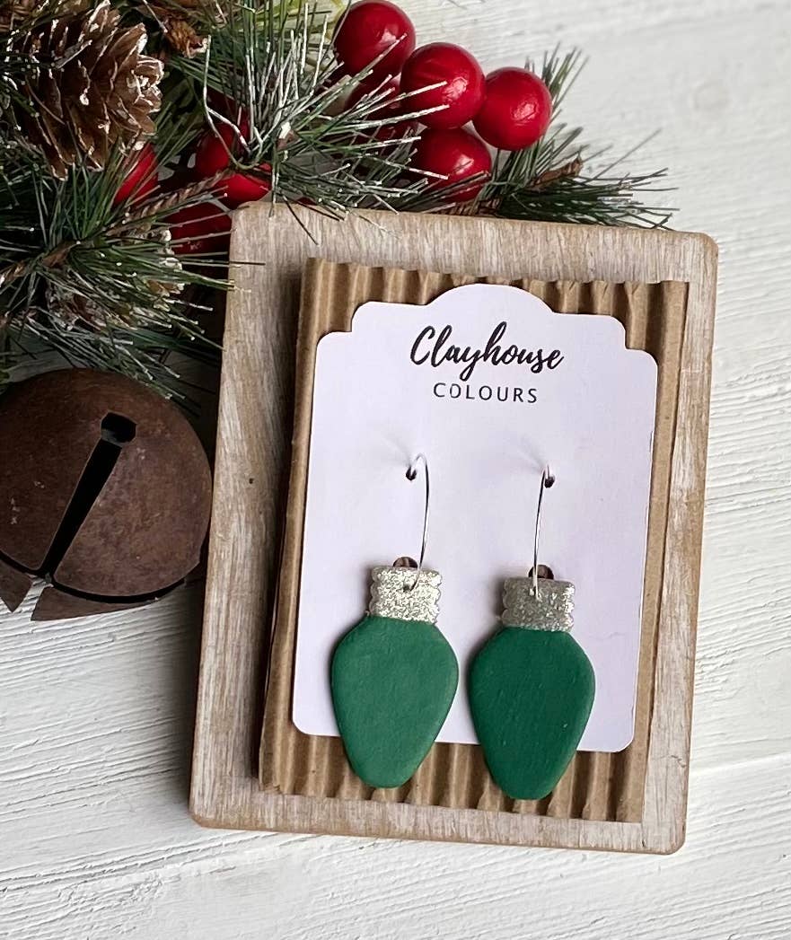 Christmas Earrings: Gringerbread House