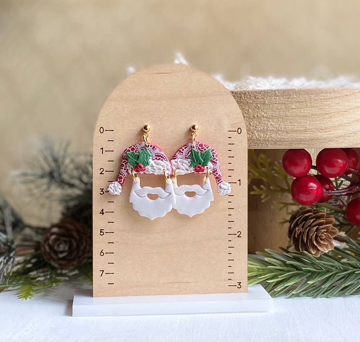 Christmas Earrings: Gringerbread House