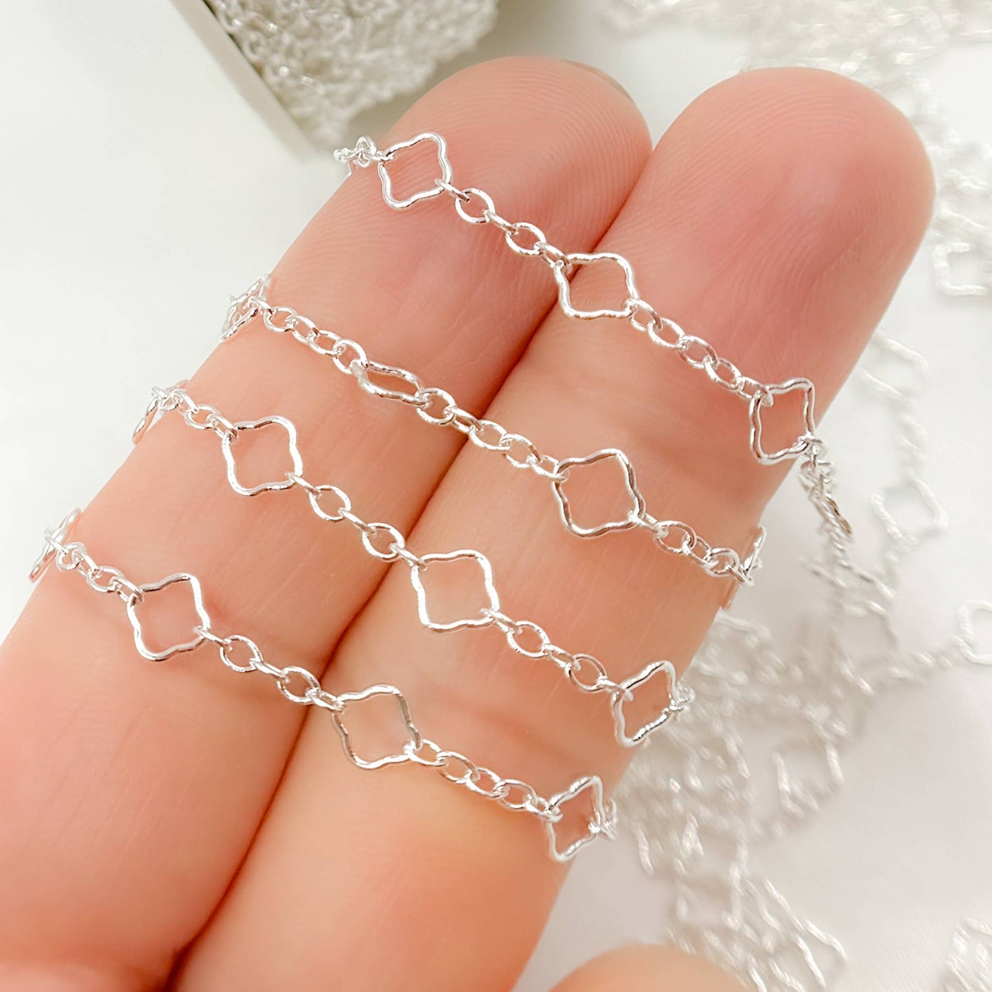 V251SS. Sterling Silver Clover Link Chain