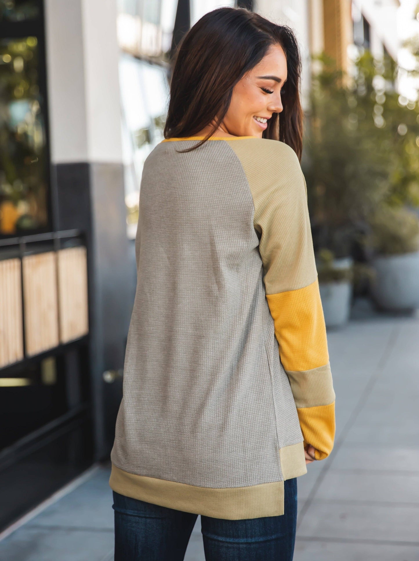 Contrast Sleeve Waffle Knit Top: Peach Gray White / Small