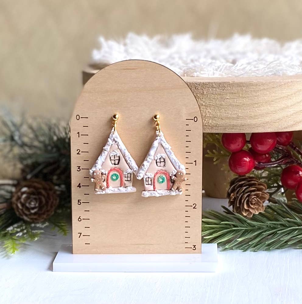 Christmas Earrings: Gringerbread House