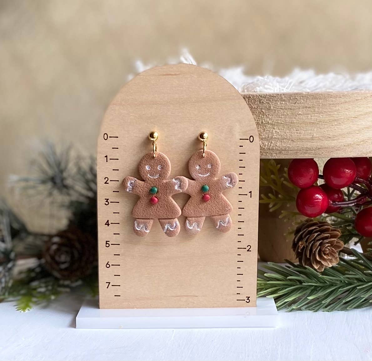 Christmas Earrings: Gringerbread House