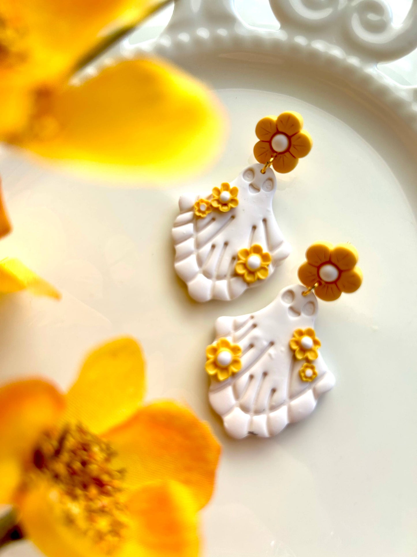 Daisy Ghost Dangles