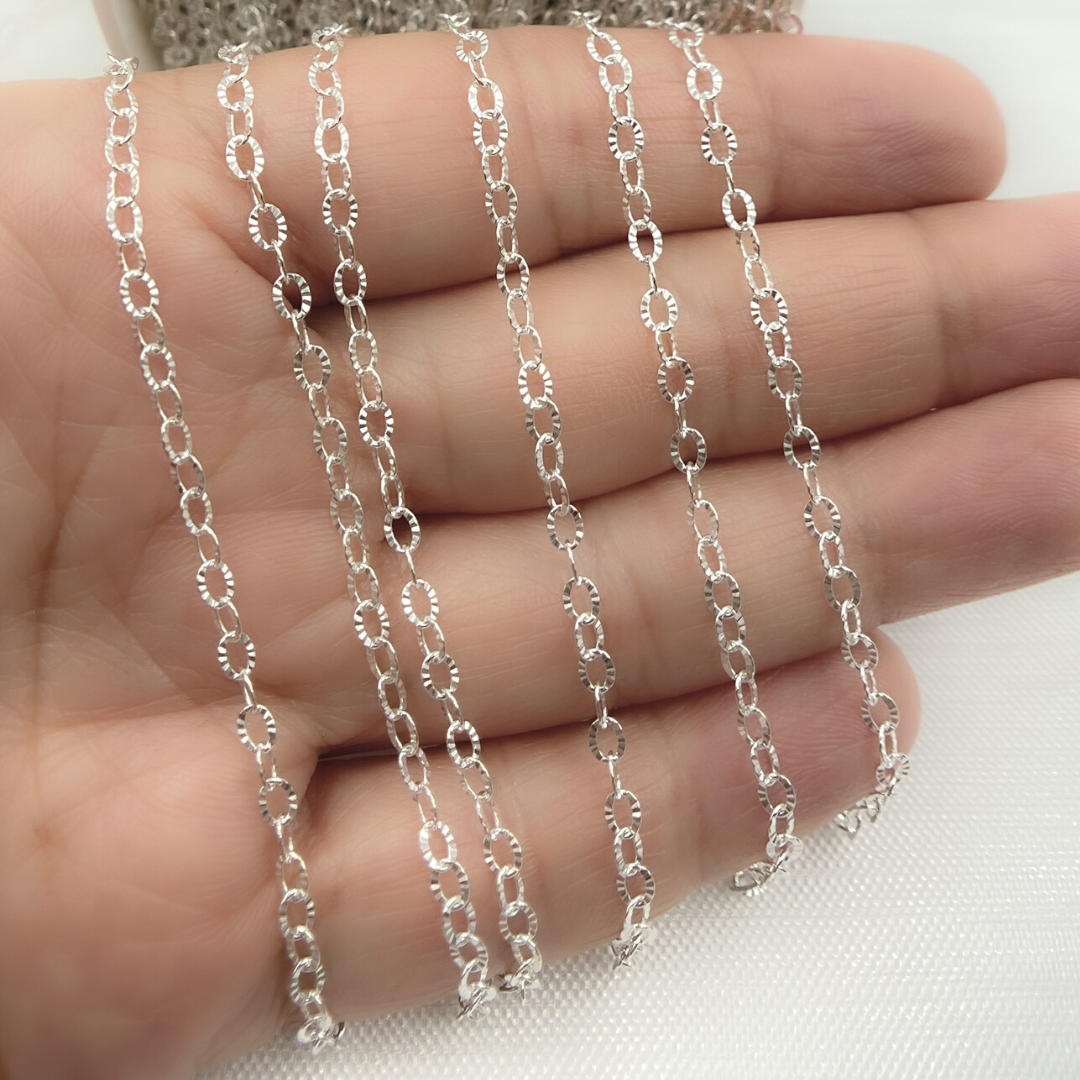 V187SS. Sterling Silver Hammered Oval Link Chain
