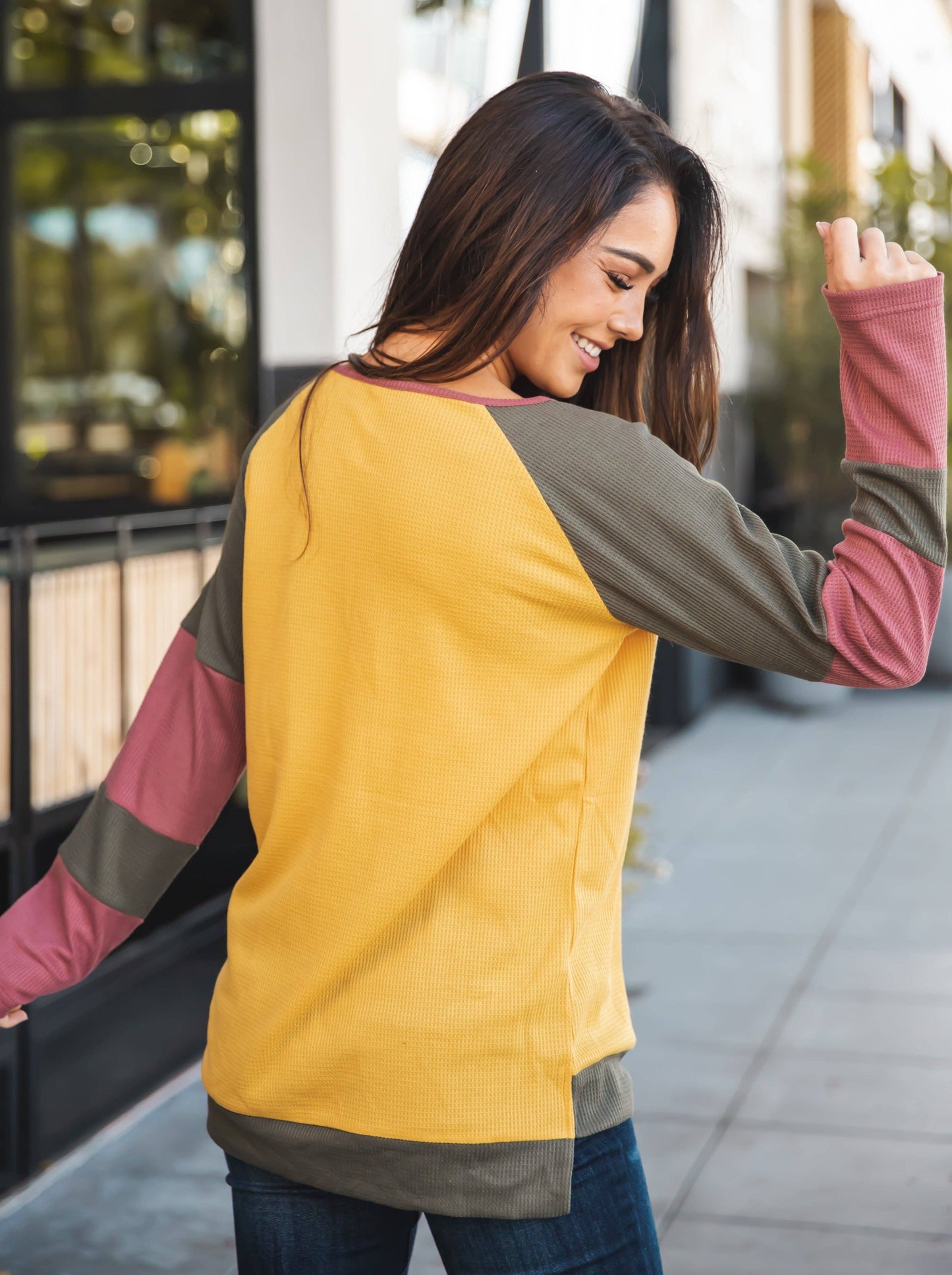Contrast Sleeve Waffle Knit Top: Peach Gray White / Small