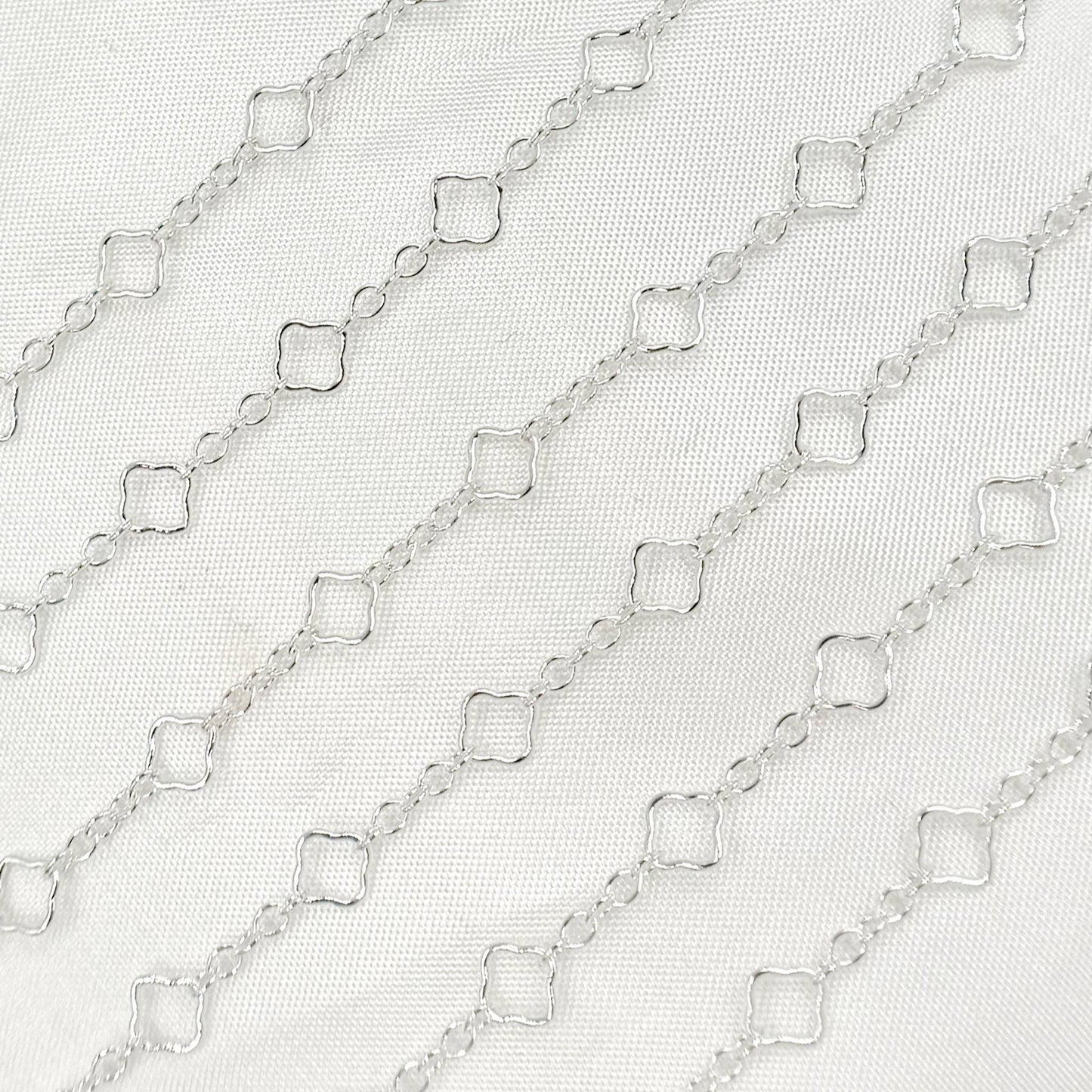 V251SS. Sterling Silver Clover Link Chain
