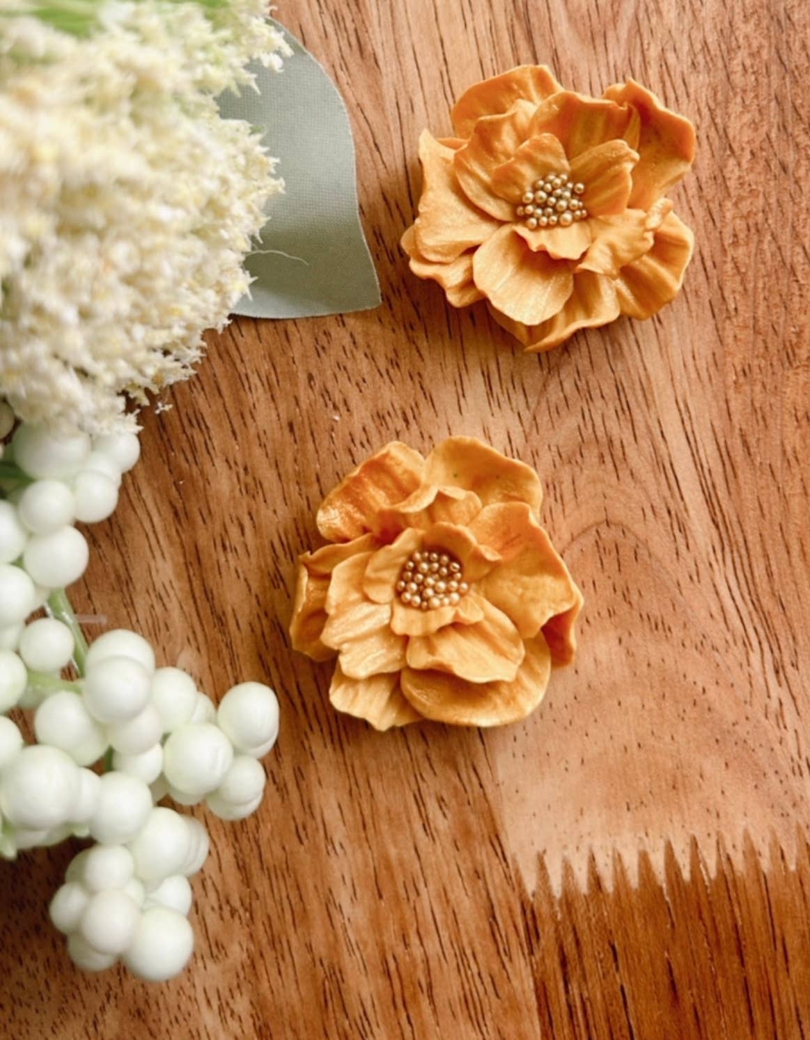 Garden Bloom Large Studs : Yellow/Gold