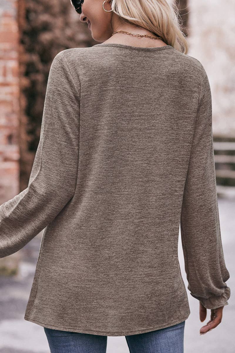 WOMEN OVERSIZED LOOSE FIT SHIRRED PULLOVER TOP_CWTTL0940: KHAKI / (M) 1
