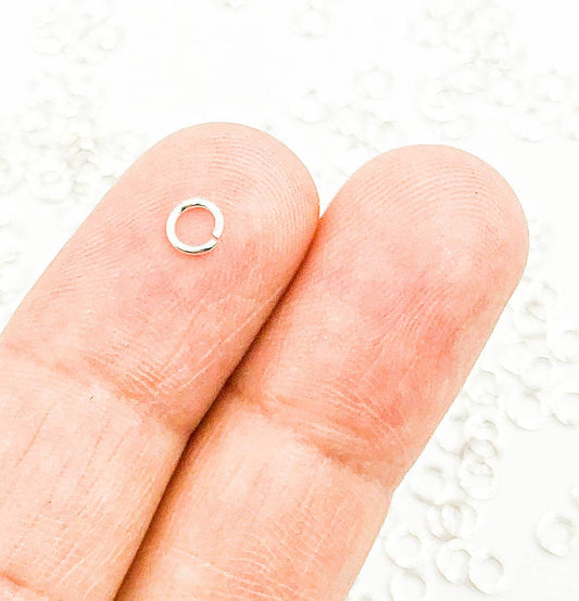 MFT060DE4. Sterling Silver Open Jump Ring 22 Gauge 4mm: 4mm / 50 Pcs / 22 Gauge
