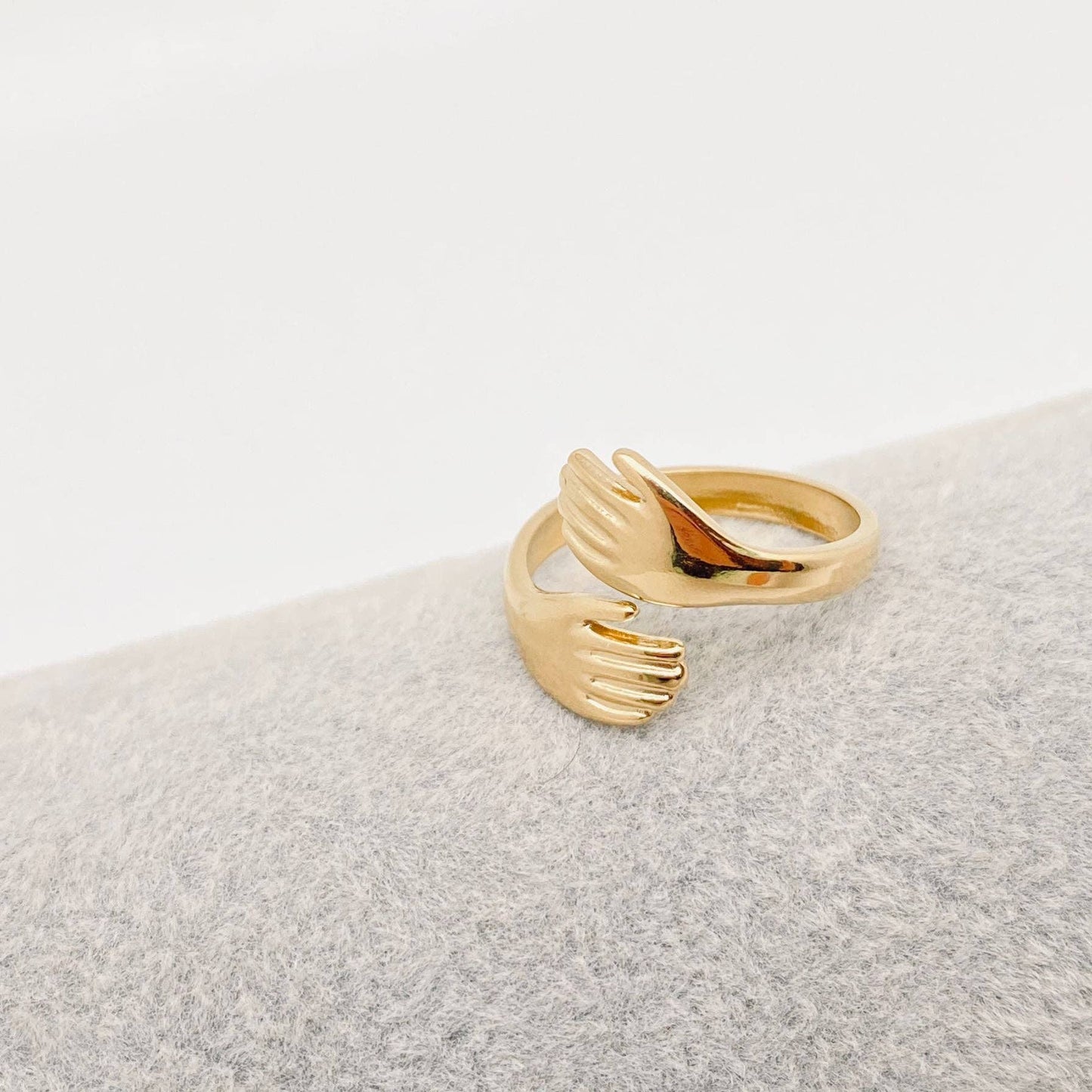 Hands Cuddling Gold Plated Stainless Steel Ring - FGS