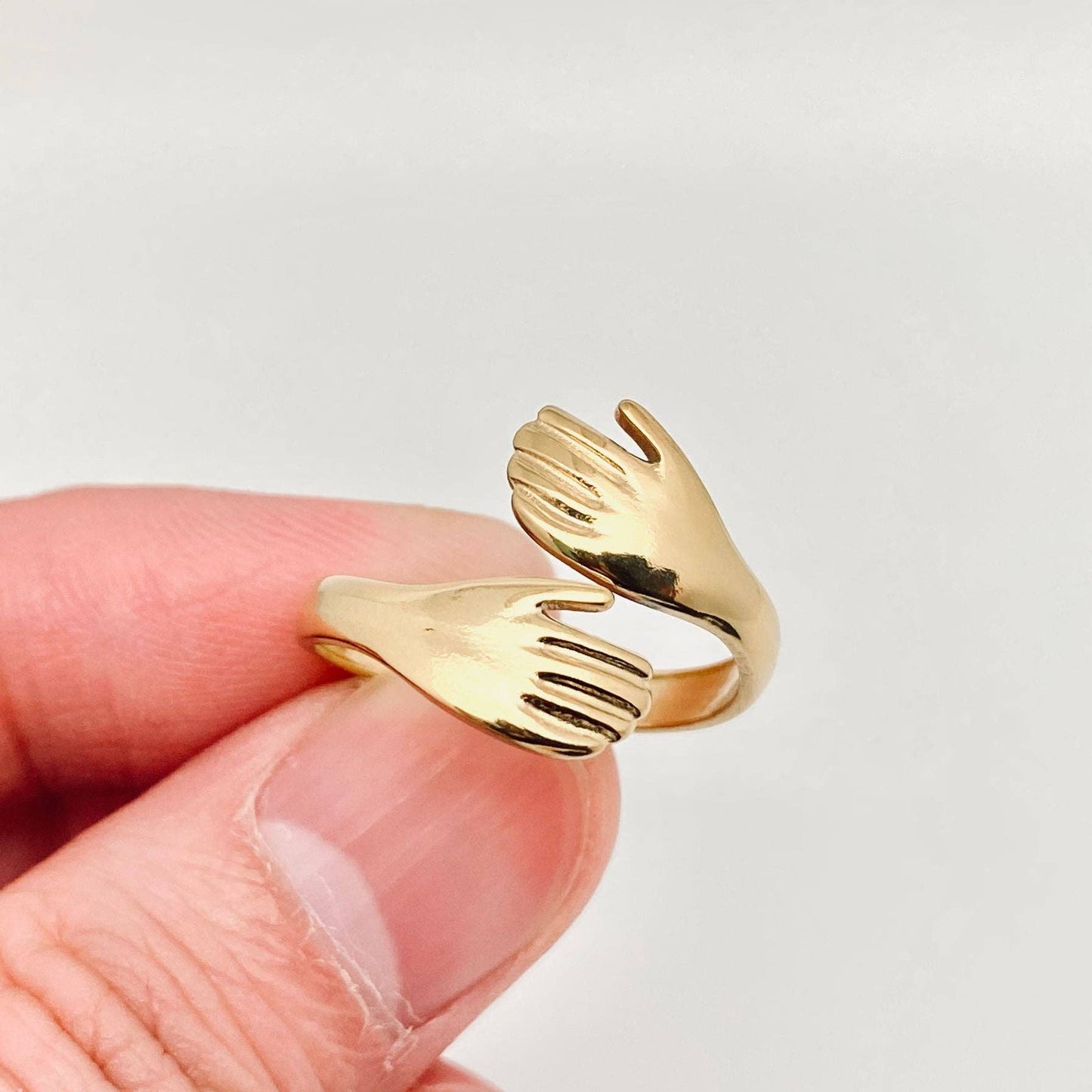 Hands Cuddling Gold Plated Stainless Steel Ring - FGS