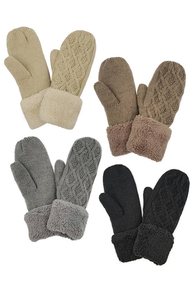 Cable Knit Sherpa Mittens: Beige
