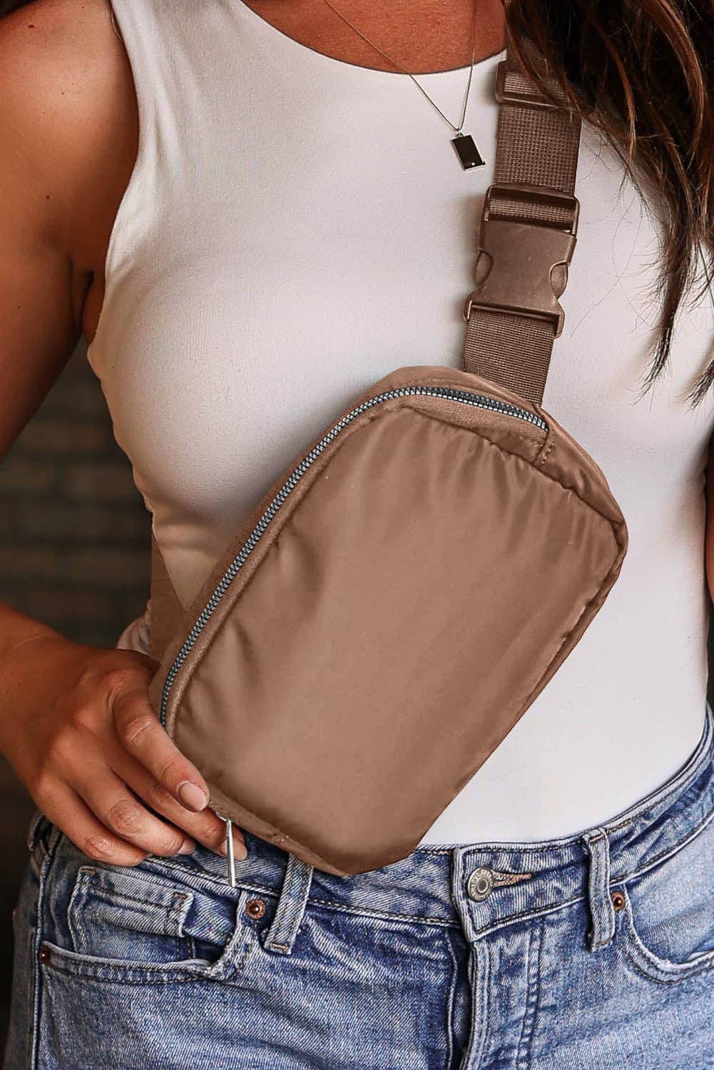 Waterproof Zipped Crossbody Chest Bag 20*5*14cm: Black / 82%Nylon+18%Spandex / ONE SIZE