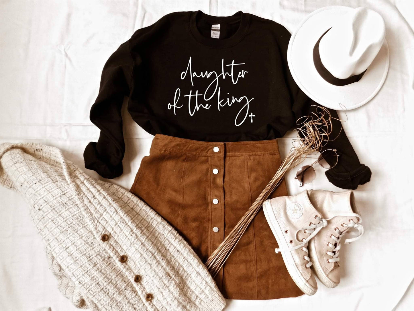 Christian Daughter of the King graphic tee Free Shipping: M