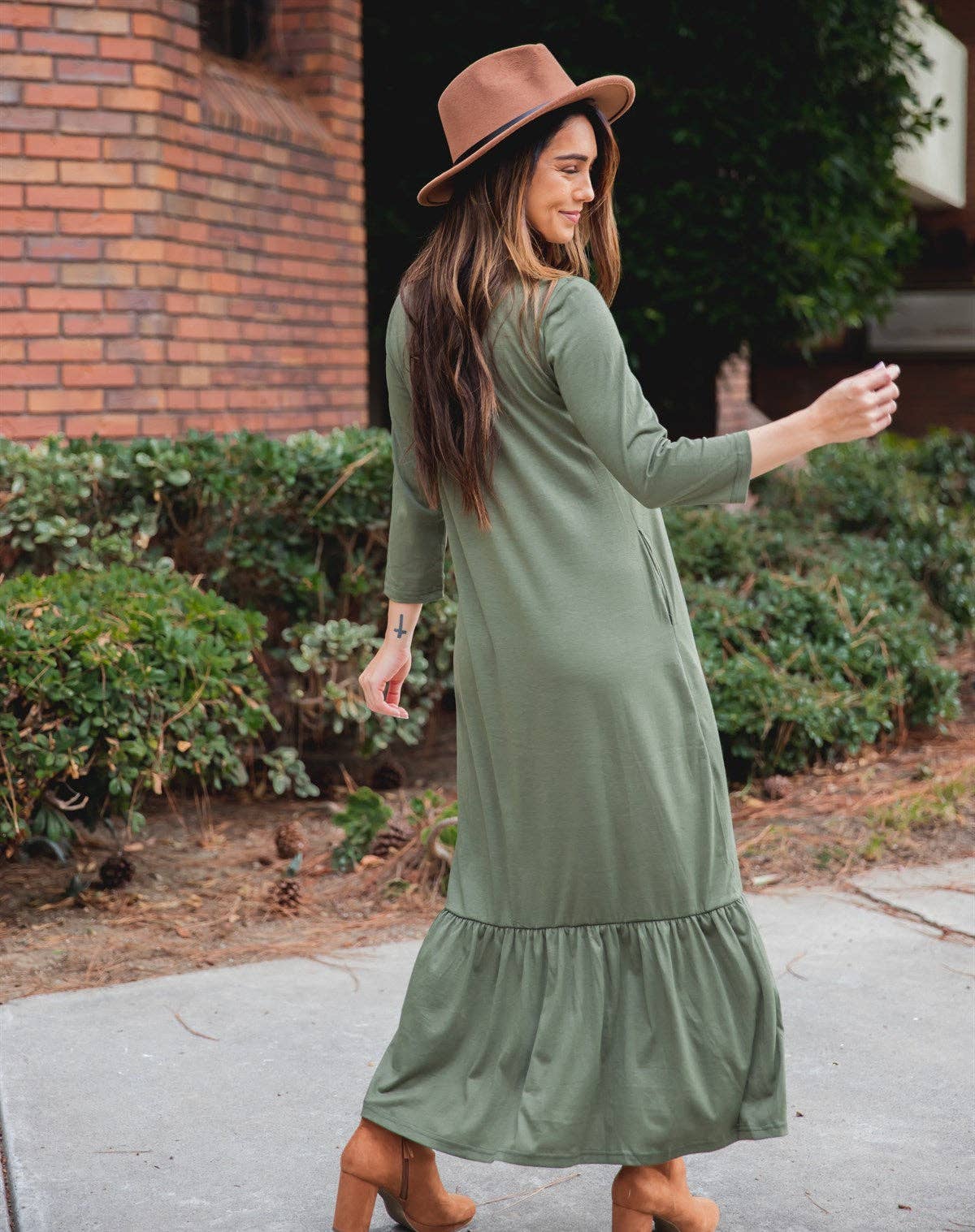 3/4 Sleeve Maxi Sander Dress: Green / Large