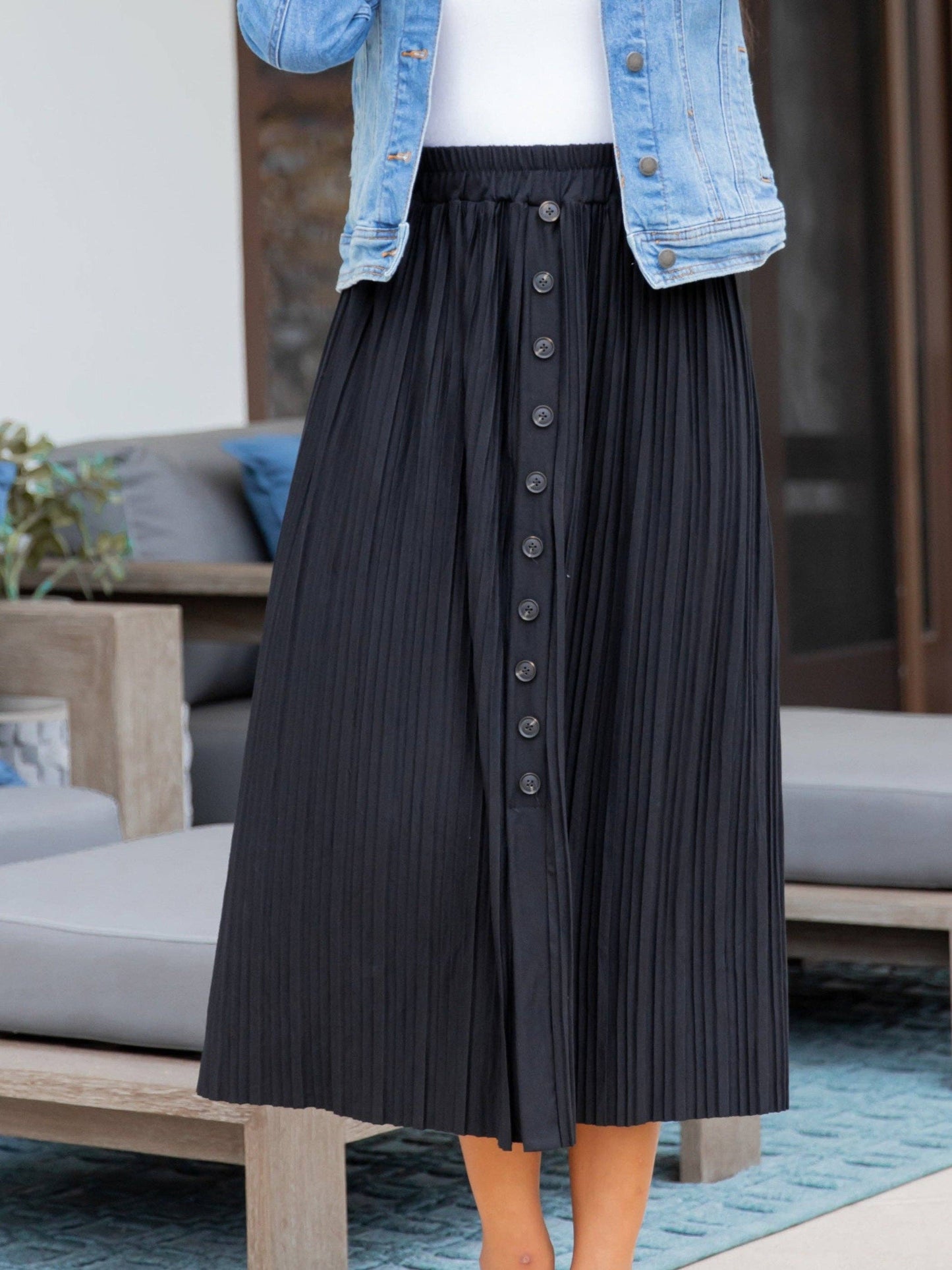 The Reed Pleated Midi Skirt: Olive Green / X-Large