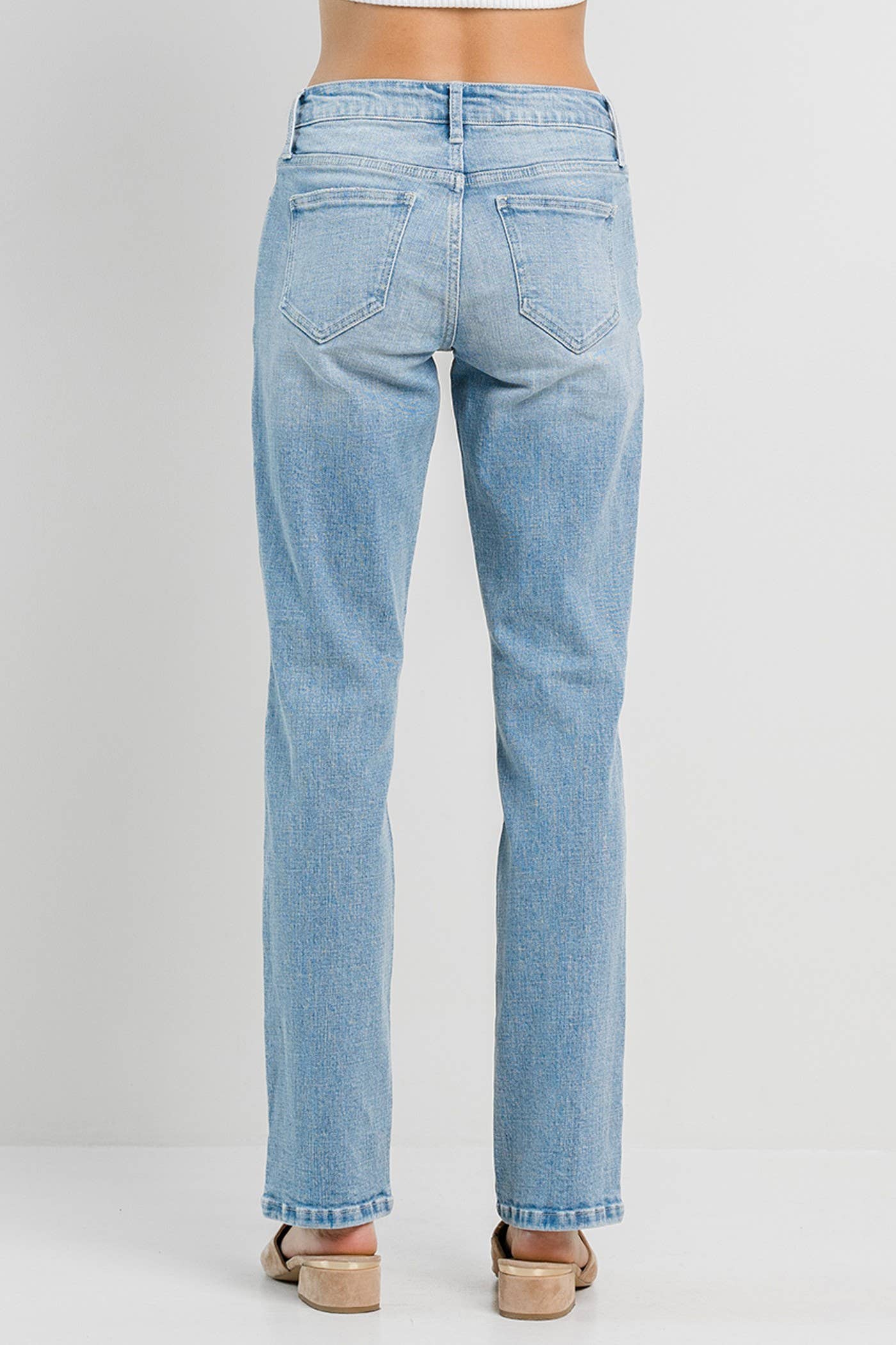 Straight with Knee Rips: Light Denim / 11 / Straight