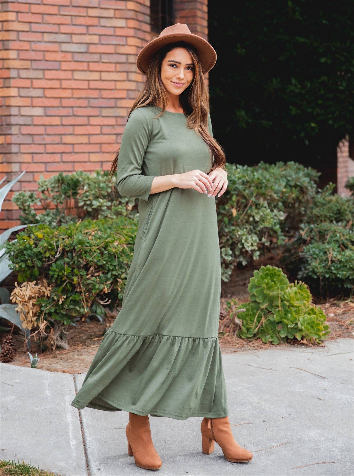 3/4 Sleeve Maxi Sander Dress: Green / Large
