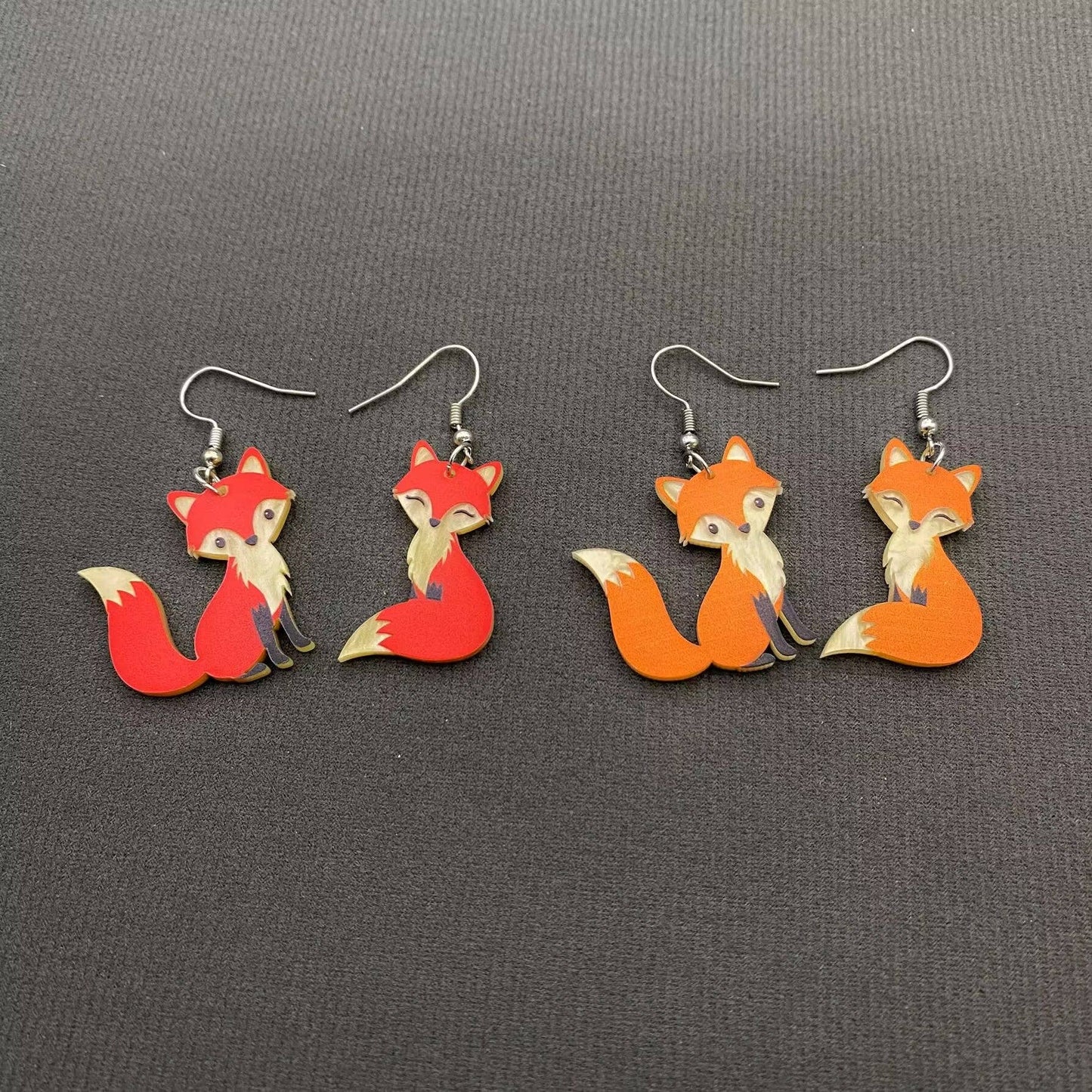 Acrylic Fox Danle Earrings - YK: B