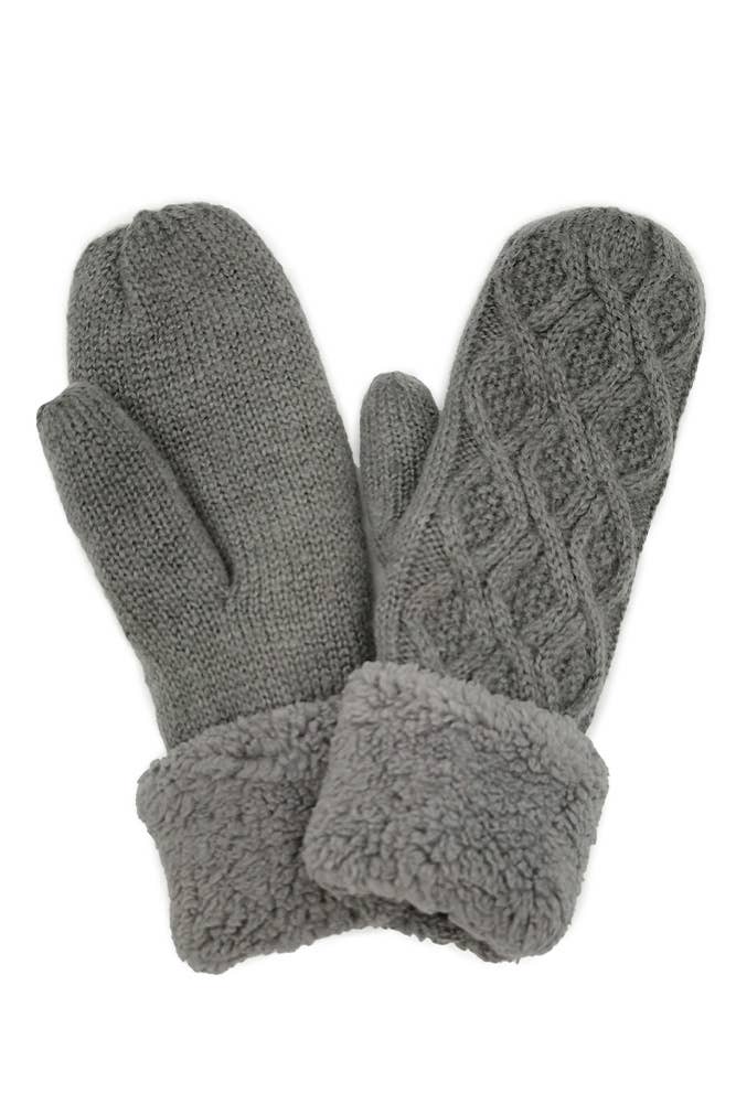 Cable Knit Sherpa Mittens: Beige