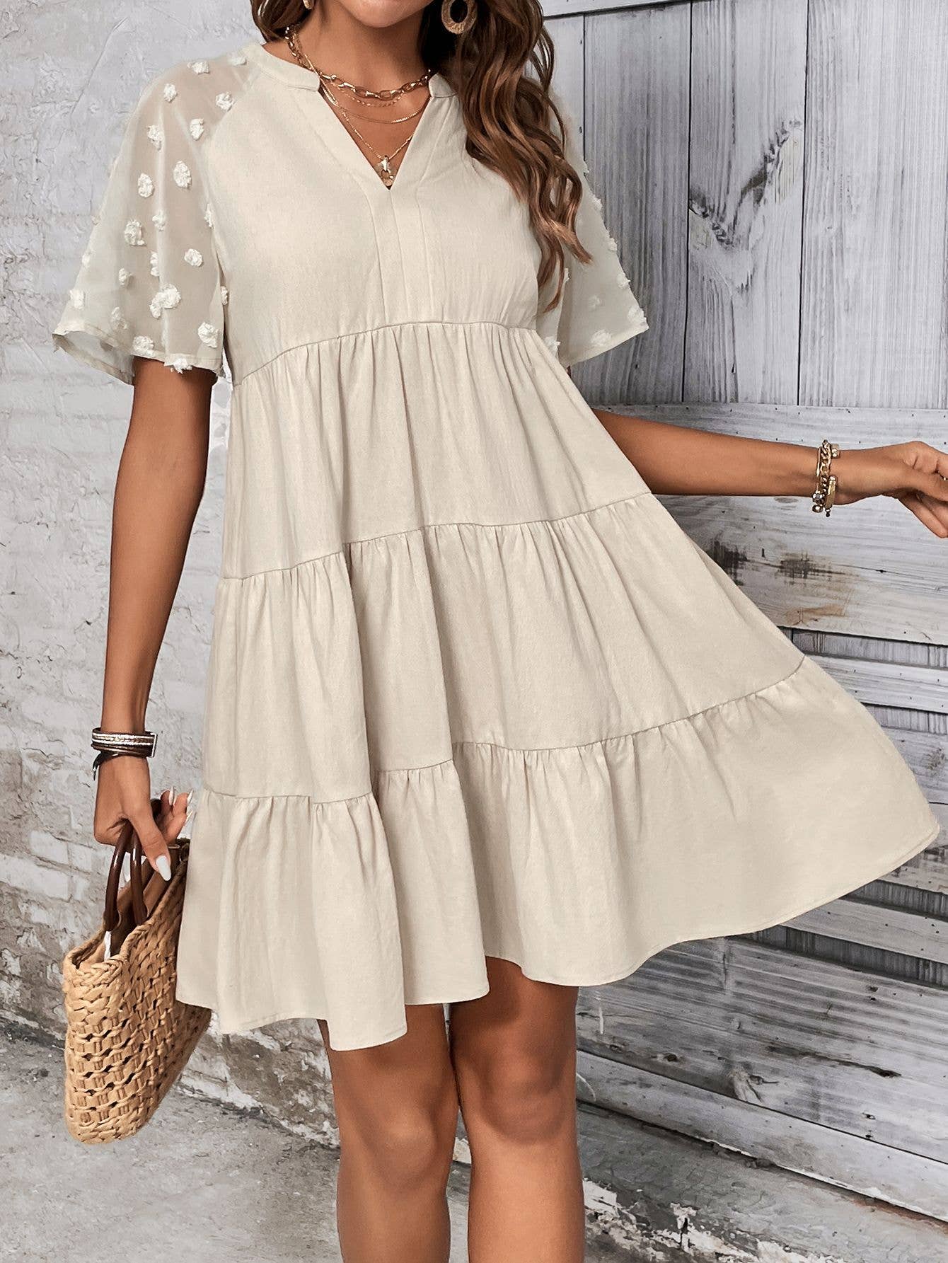 V-neck and a large hem loose and casual dress: APRICOT / (XL) 1