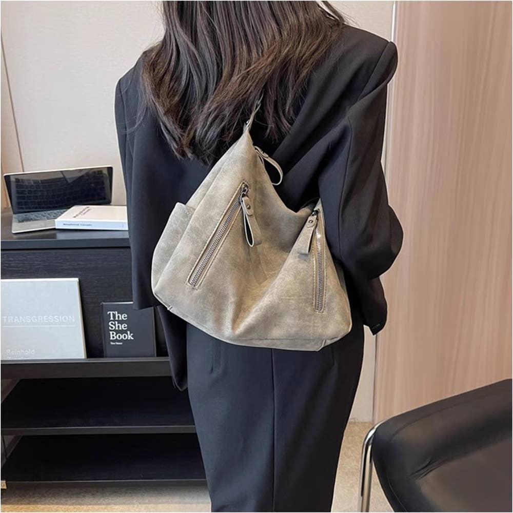 Retro Crossbody Bag: Black