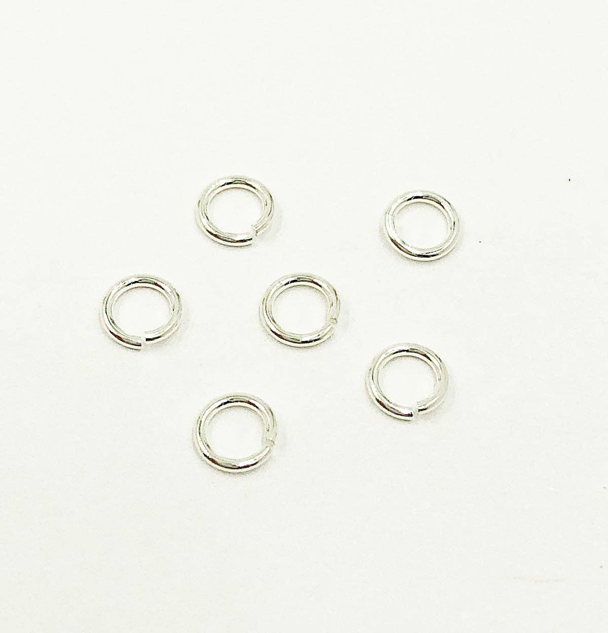 MFT060DE4. Sterling Silver Open Jump Ring 22 Gauge 4mm: 4mm / 50 Pcs / 22 Gauge